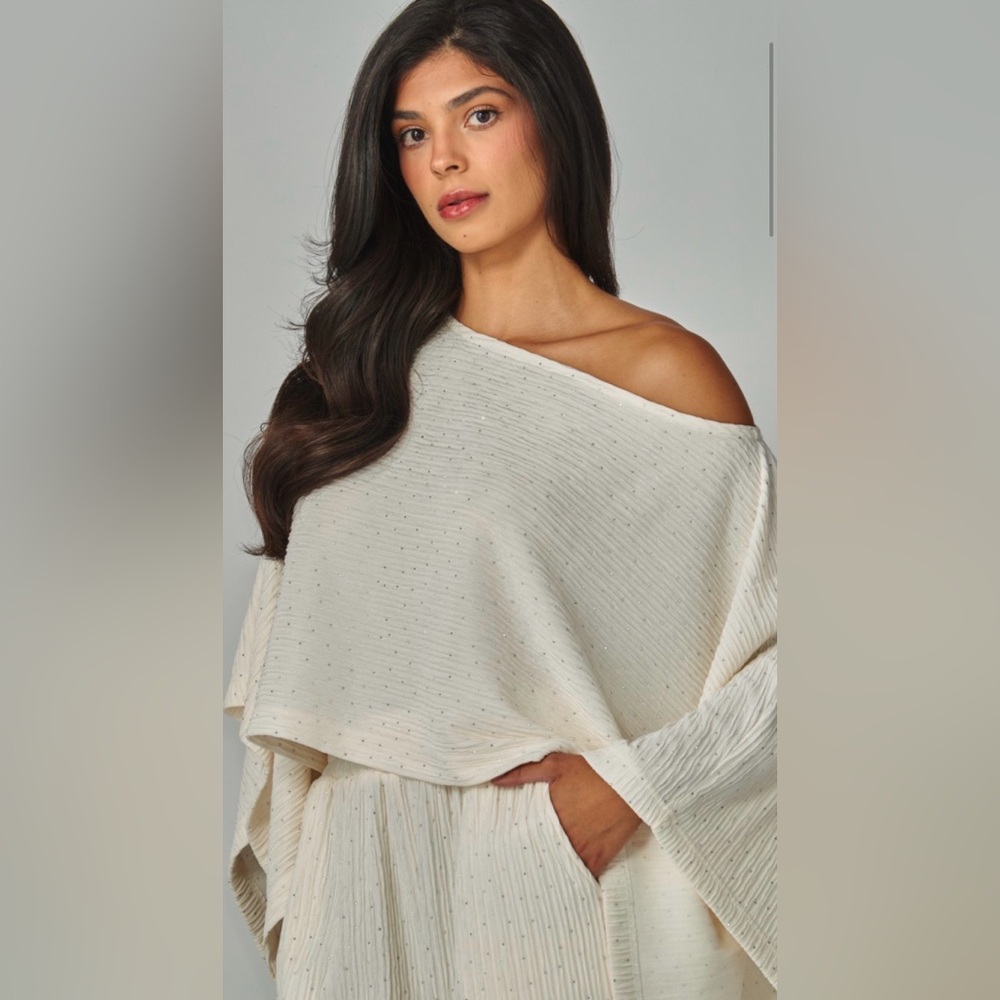 Elegant Off-Shoulder Cream Sweater